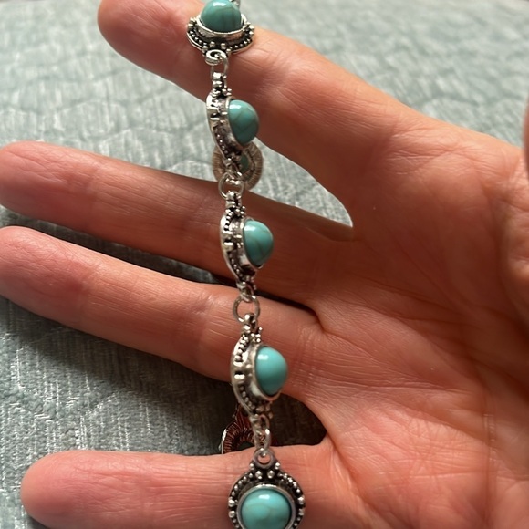New Bohemian Western Silver and Turquoise Casual Anklet - Picture 2 of 4